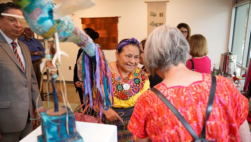 Rigoberta Menchú Tum事件照片6